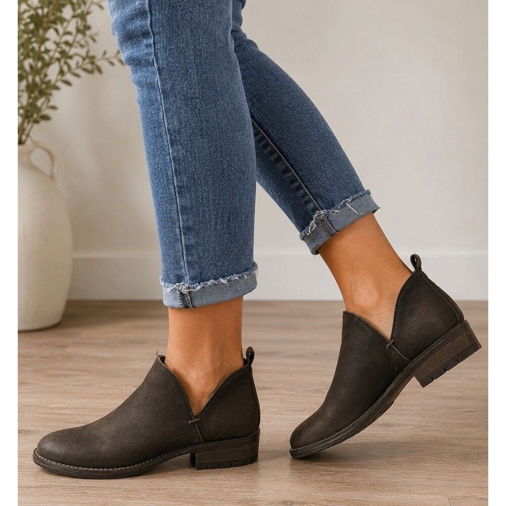 Very Volatile Los Angeles Leather Ankle Booties Brown Slip On Women Size 7.5